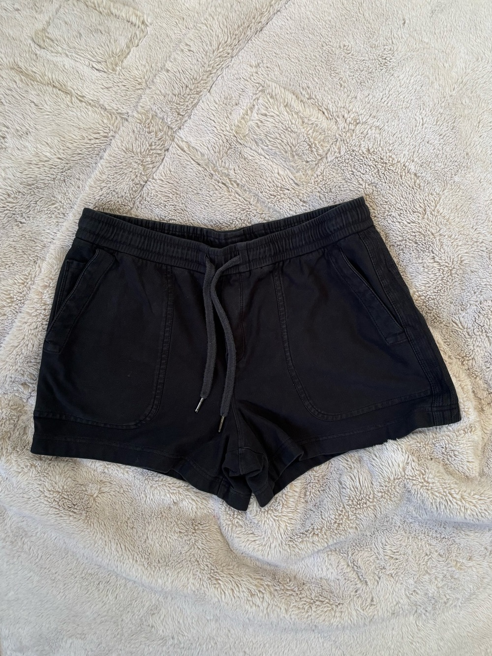 ATHLETA Women’s Cotton 3” Inseam Black Shorts Size Medium